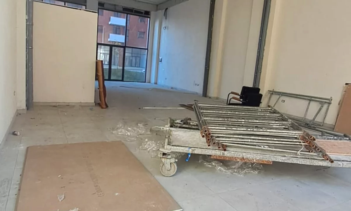 SHITET AMBIENT KOMERCIAL – ASTIR