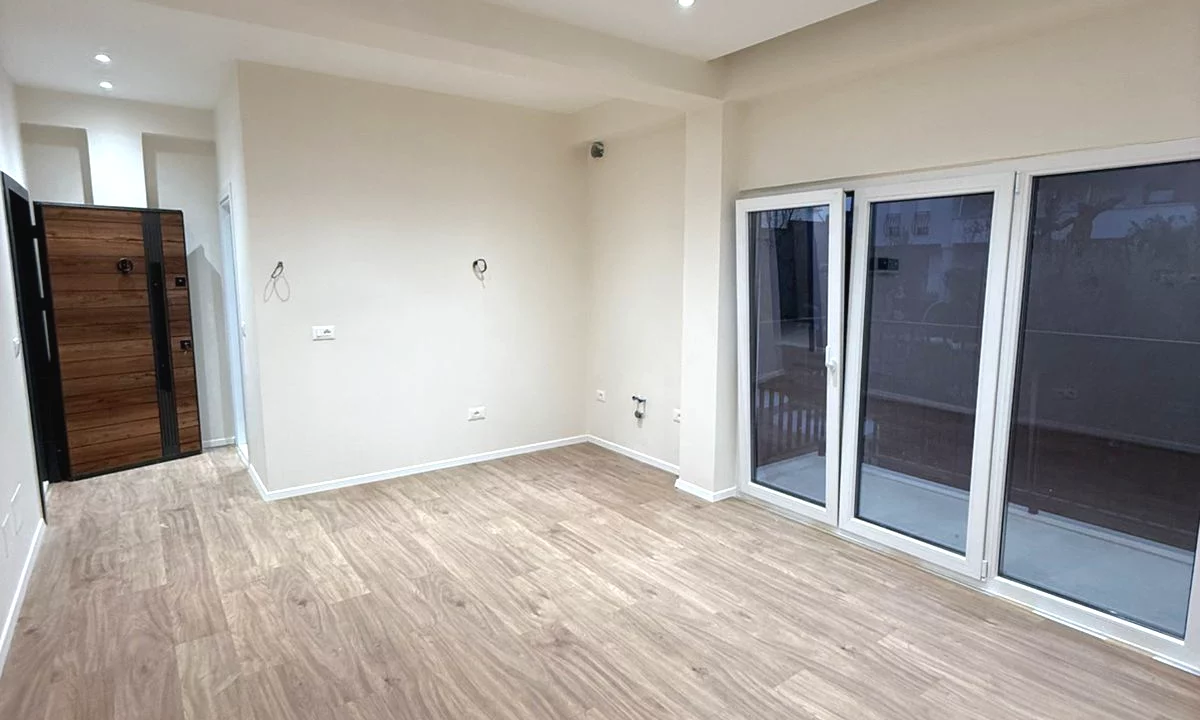 Appartamento in vendita a Tirana 1+1, Vuoto