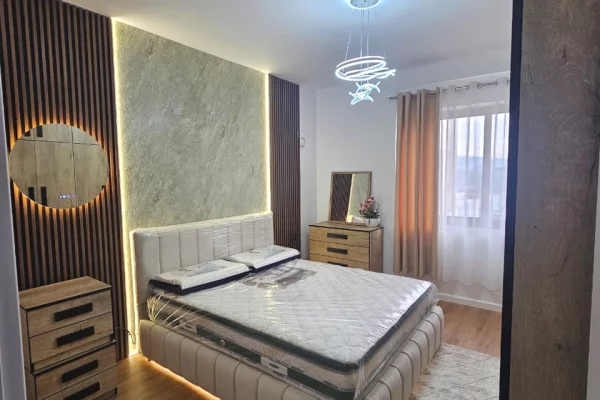 Shtepi ne shitje Apartament ne Tirane, 2+1, Mobilimi E mobiluar, Pagesa 155,000  Euro.
