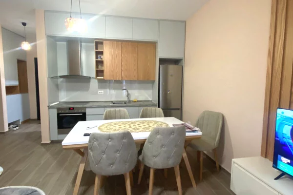 JEPET ME QIRA APARTAMENT 2+1+2 | KODRA E DIELLIT 1