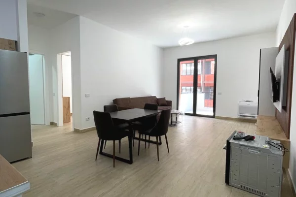 Shtepi me qera Apartament ne Tirane, 1+1, Mobilimi E mobiluar, Pagesa 75,000  Leke.