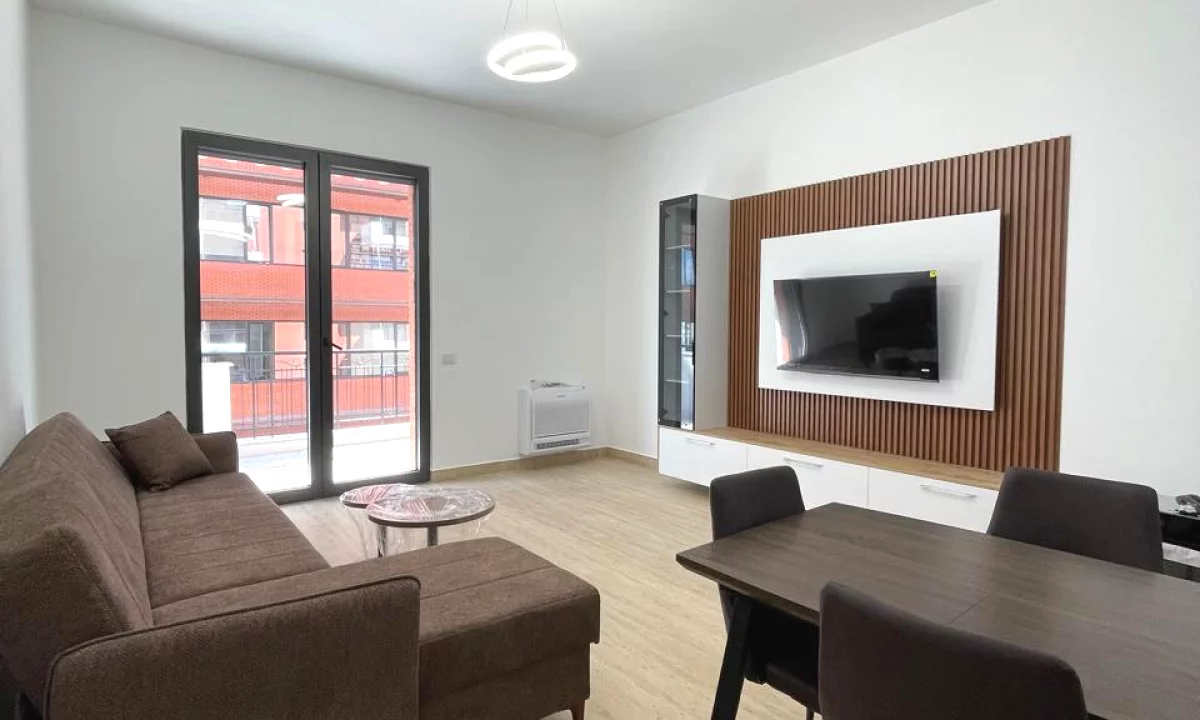Shtepi me qera Apartament ne Tirane, 1+1, Mobilimi E mobiluar, Pagesa 75,000  Leke.