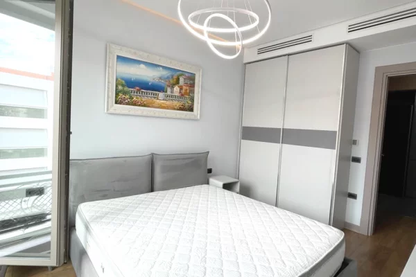 Shtepi ne shitje Apartament ne Tirane, 2+1, Mobilimi E mobiluar, Pagesa 200,000  Euro.