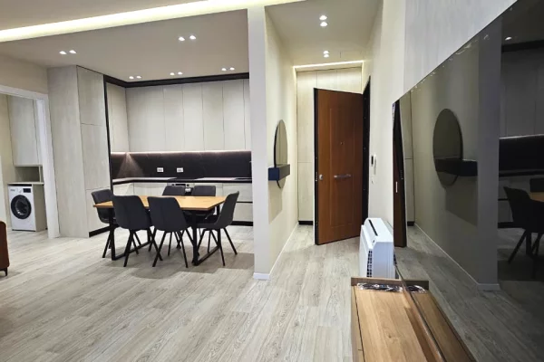 Shtepi me qera Apartament ne Tirane, 2+1, Mobilimi Pjeserisht e mobiluar, Pagesa 1,500  Euro.