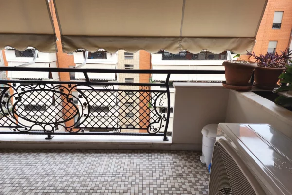 Shtepi me qera Apartament ne Tirane, 1+1, Mobilimi E mobiluar, Pagesa 80,000  Leke.