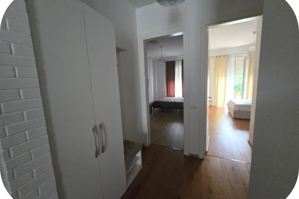 Shtepi me qera Apartament ne Tirane, 2+1, Mobilimi E mobiluar, Pagesa 1,200  Euro.