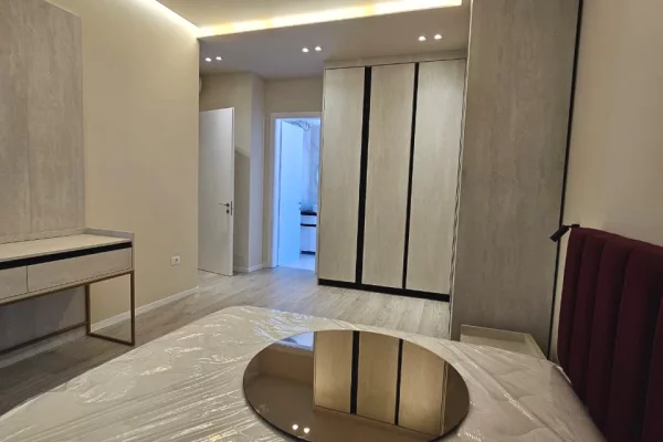 Shtepi me qera Apartament ne Tirane, 2+1, Mobilimi E mobiluar, Pagesa 1,600  Euro.