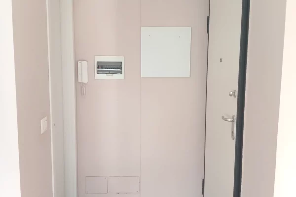Shtepi me qera Apartament ne Tirane, 1+1, Mobilimi E mobiluar, Pagesa 500  Euro.