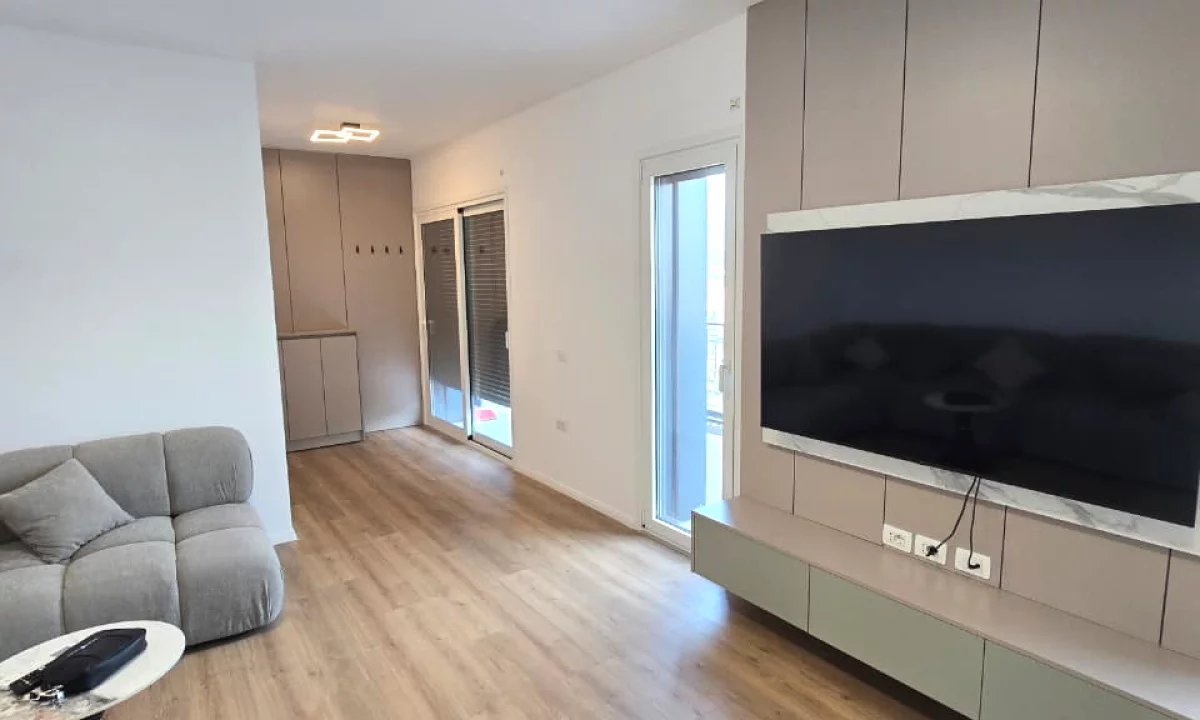 Shtepi me qera Apartament ne Tirane, 2+1, Mobilimi E mobiluar, Pagesa 1,000  Euro.