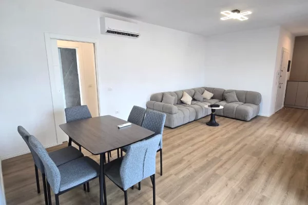 Shtepi me qera Apartament ne Tirane, 2+1, Mobilimi E mobiluar, Pagesa 1,000  Euro.