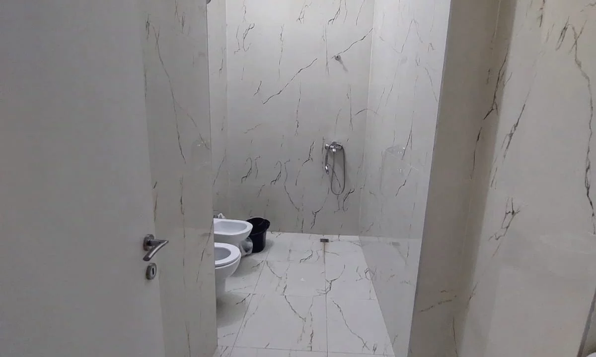 🏢 JEPET ME QIRA | 2+1 – DONIKA CENTER | Prane Rruges Mine Peza