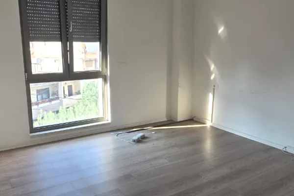 🏢 JEPET ME QIRA | AMBIENT ZYRE \ Rruga Mihal Duri, Tirane
