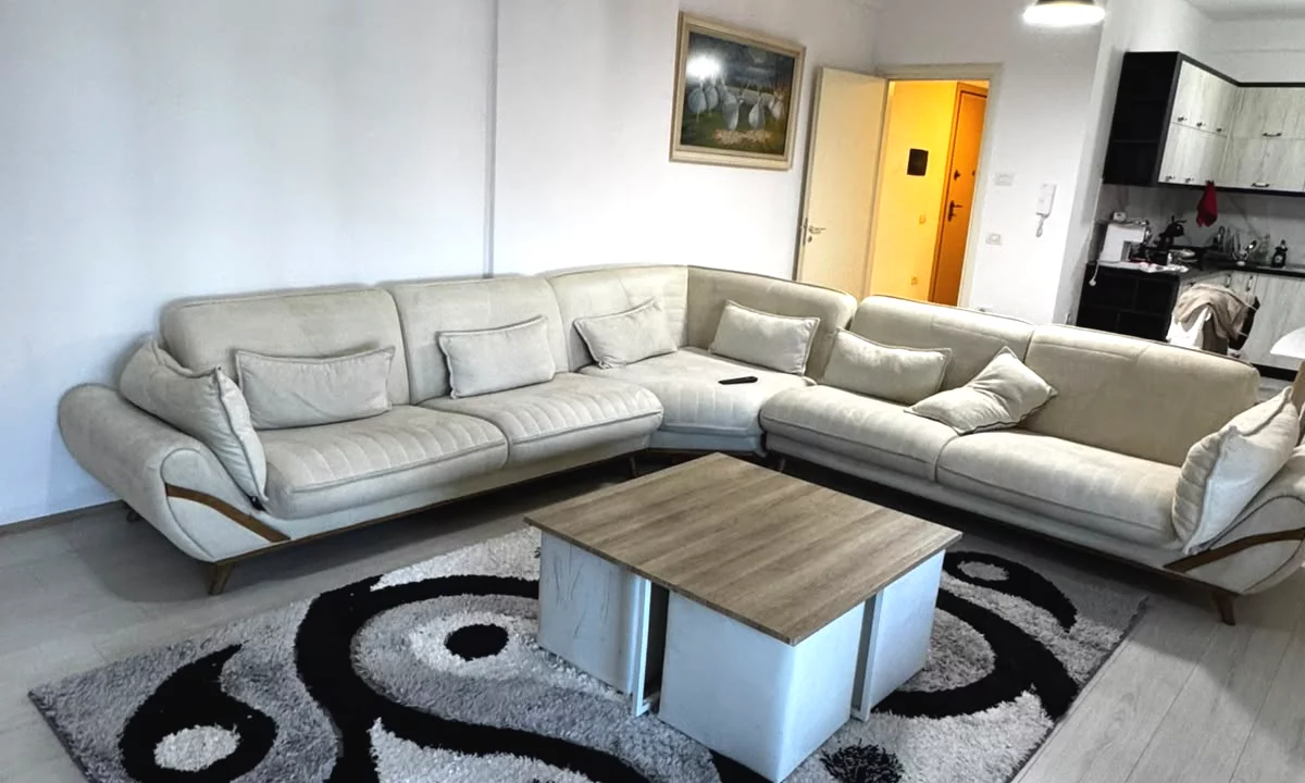 Shtepi me qera Apartament ne Tirane, 2+1, Mobilimi E mobiluar, Pagesa 75,000  Leke.