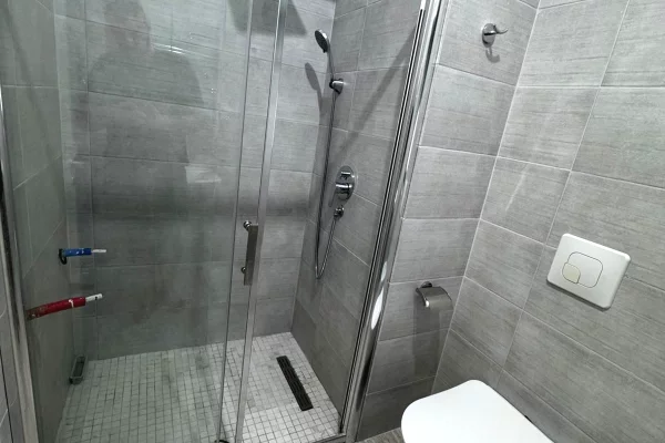Shtepi me qera Apartament ne Tirane, 2+1, Mobilimi E mobiluar, Pagesa 75,000  Leke.