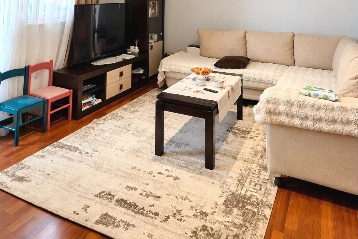 Shtepi me qera Apartament ne Tirane, 1+1, Mobilimi E mobiluar, Pagesa 50,000  Leke.