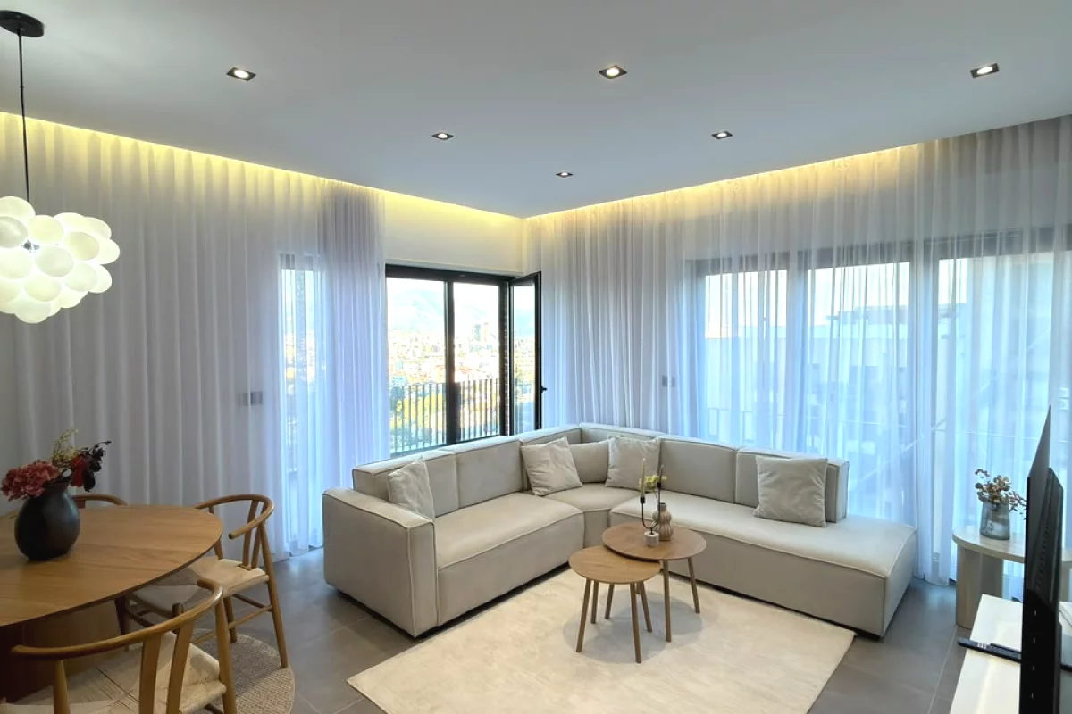 Shtepi me qera Apartament ne Tirane, 3+1, Mobilimi E mobiluar, Pagesa 1,700  Euro.