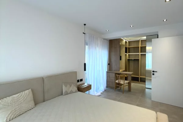 Shtepi me qera Apartament ne Tirane, 3+1, Mobilimi E mobiluar, Pagesa 1,700  Euro.