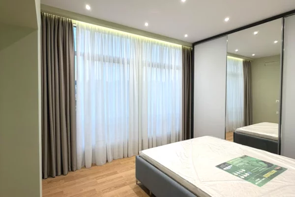Shtepi ne shitje Apartament ne Tirane, 2+1, Mobilimi E mobiluar, Pagesa 225,000  Euro.