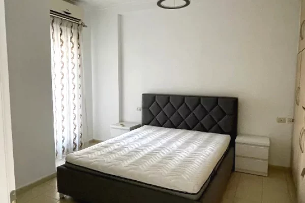 Shtepi me qera Apartament ne Tirane, 1+1, Mobilimi E mobiluar, Pagesa 75,000  Leke.