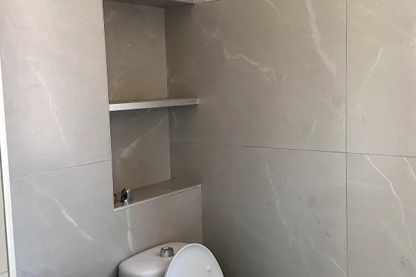 Shtepi me qera Shtepi Private ne Tirane, 1+1, Mobilimi E mobiluar, Pagesa 450  Leke.