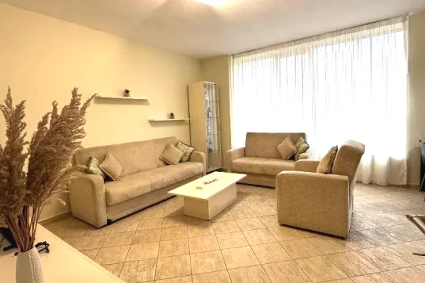 Shtepi me qera 1+1 ne Tirane - 549 Euro