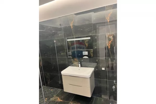 Shtepi me qera Apartament ne Tirane, 2+1, Mobilimi E mobiluar, Pagesa 580  Euro.
