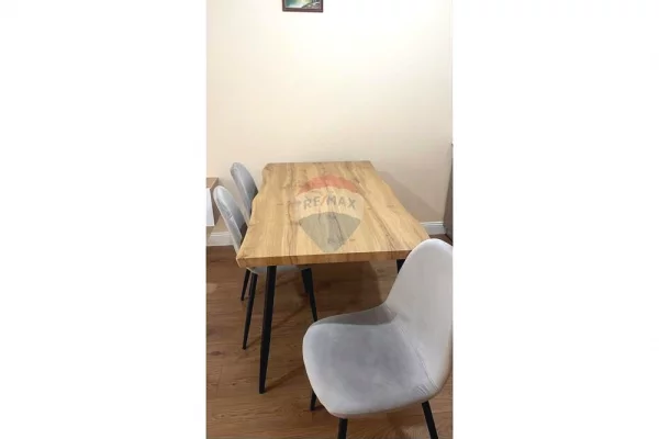 Shtepi me qera Apartament ne Tirane, 2+1, Mobilimi E mobiluar, Pagesa 600  Euro.