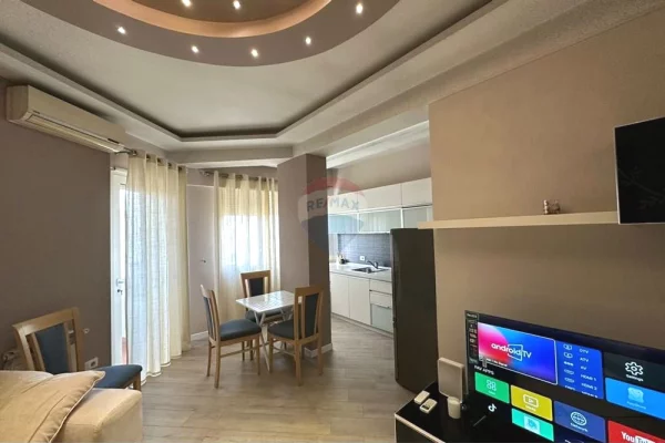 Shtepi me qera Apartament ne Tirane, 1+1, Mobilimi E mobiluar, Pagesa 700  Euro.