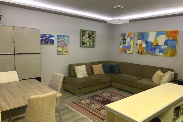 Shtepi me qera 2+1 ne Tirane - 600 Euro