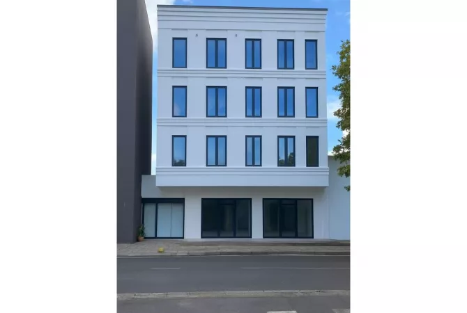 Business Property in Sale 3+1 in Tirana - 10,000 Euro