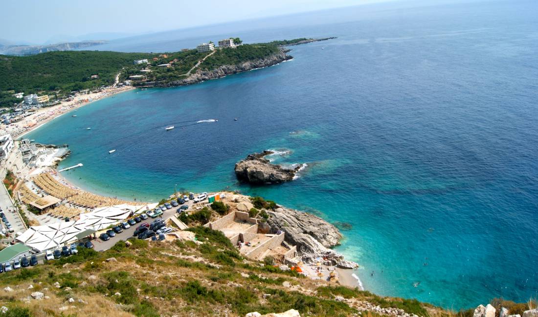 Offerte di lavoro a Himara, Profession Kamarier/e , Barist Beach Bar , , Pagamento Trattabile.