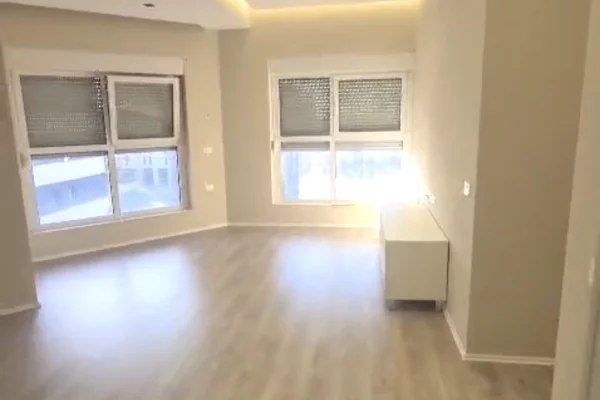 Shtepi me qera Apartament ne Tirane, 2+1, Mobilimi E mobiluar, Pagesa 500  Euro.