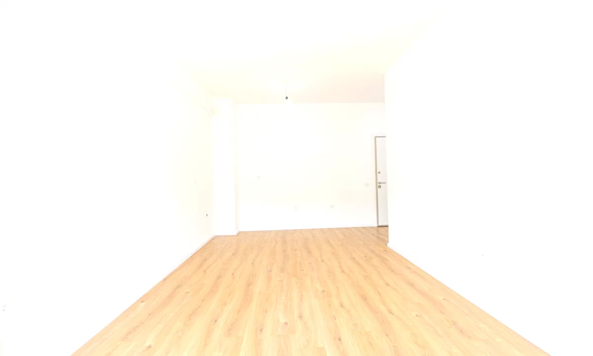 Shtepi ne shitje Apartament ne Tirane, 1+1, Mobilimi Bosh, pa mobiluar, Pagesa 86,000  Euro.