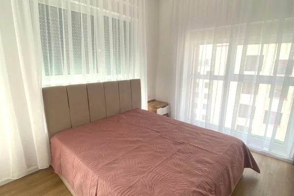 Appartamento in affitto a Tirana 2+1, Arredato