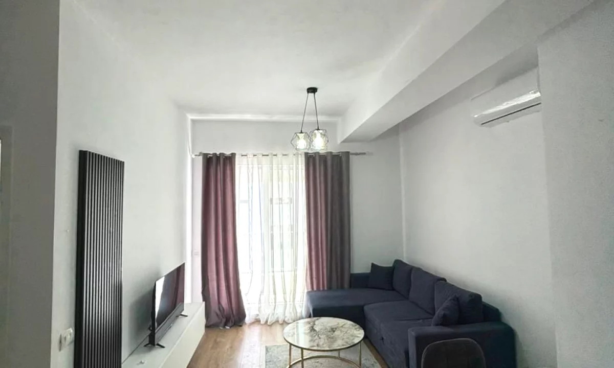 Shtepi me qera Apartament ne Tirane, 1+1, Mobilimi E mobiluar, Pagesa 42,000  Leke.