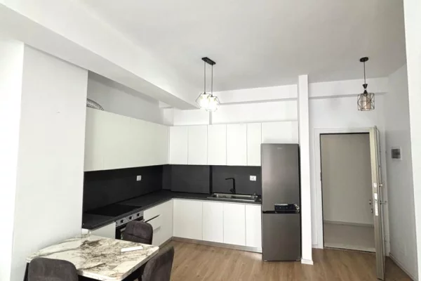 Shtepi me qera Apartament ne Tirane, 1+1, Mobilimi E mobiluar, Pagesa 42,000  Leke.