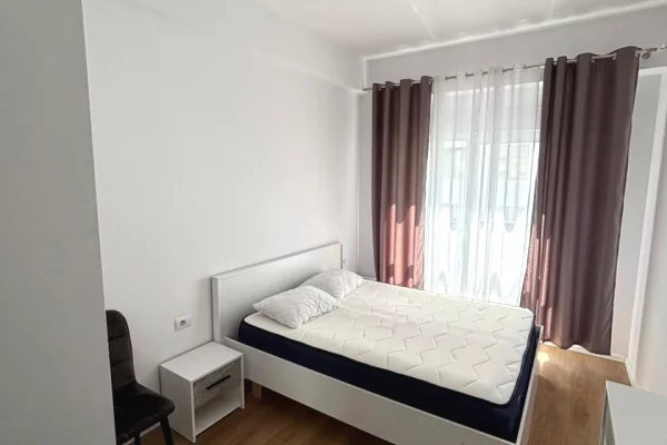 Shtepi me qera Apartament ne Tirane, 1+1, Mobilimi E mobiluar, Pagesa 42,000  Leke.