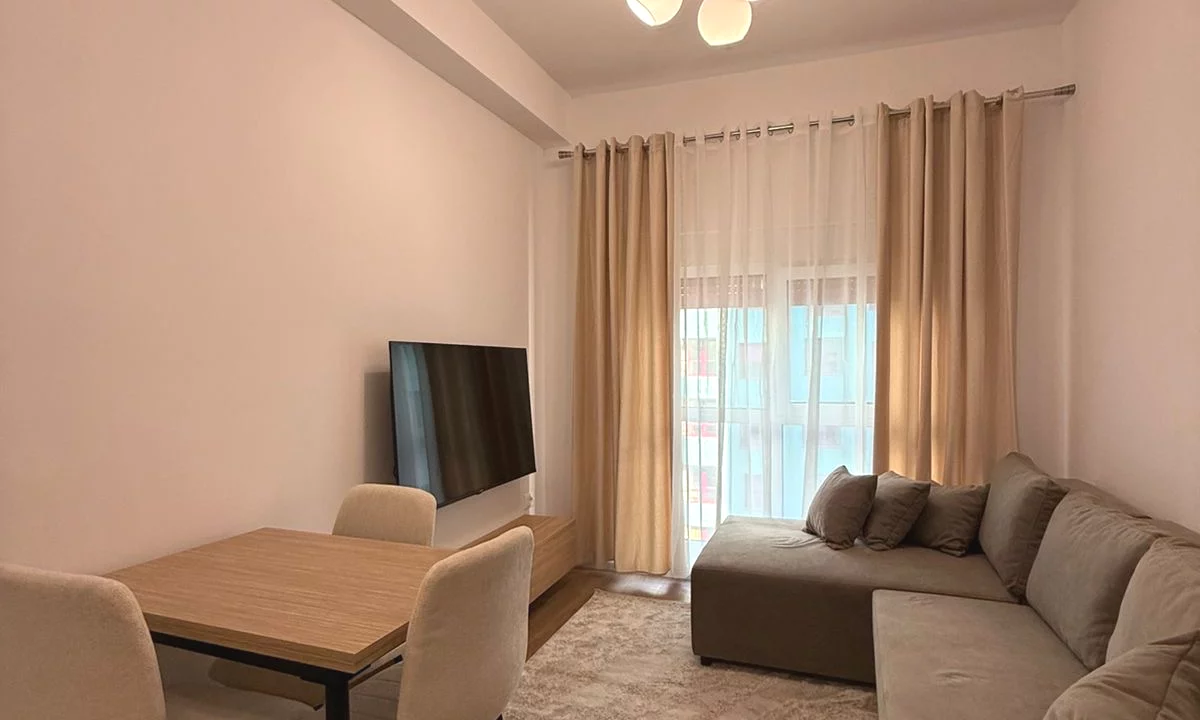 Shtepi me qera Apartament ne Tirane, 1+1, Mobilimi E mobiluar, Pagesa 40,000  Leke.