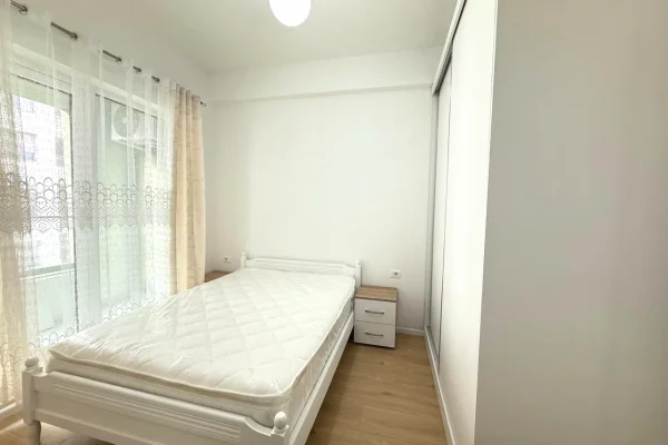 Shtepi me qera Apartament ne Tirane, 1+1, Mobilimi E mobiluar, Pagesa 38,000  Leke.