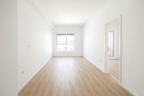 House for Sale Apartment in Tirana, 1+1, Furniture Emty, Payment 104,000  Euro.