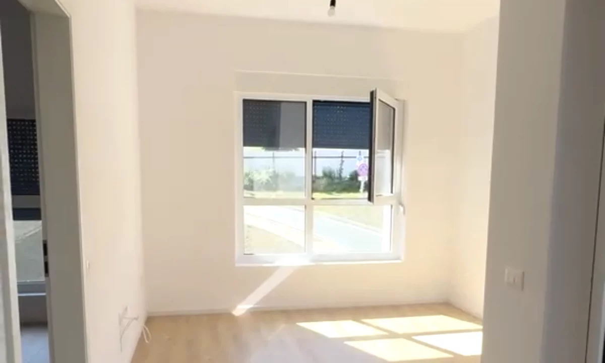 House for Sale Apartment in Tirana, 2+1, Furniture Emty, Payment 126,000  Euro.