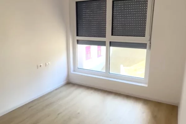 House for Sale Apartment in Tirana, 2+1, Furniture Emty, Payment 126,000  Euro.