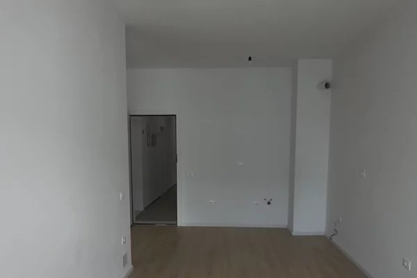 House for Sale Apartment in Tirana, 1+1, Furniture Emty, Payment 92,000  Euro.