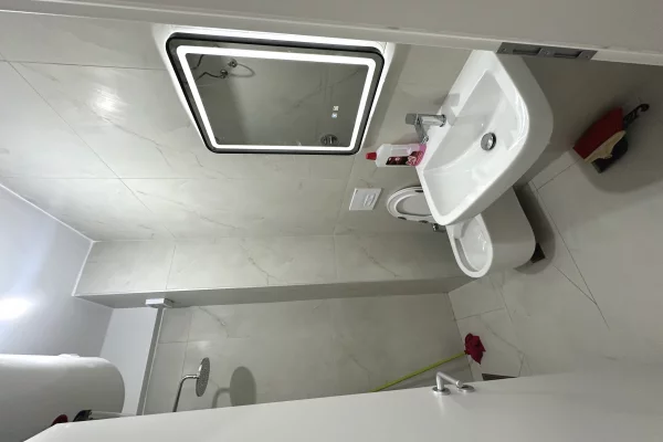 Shtepi me qera Apartament ne Tirane, 1+1, Mobilimi E mobiluar, Pagesa 40,000  Leke.