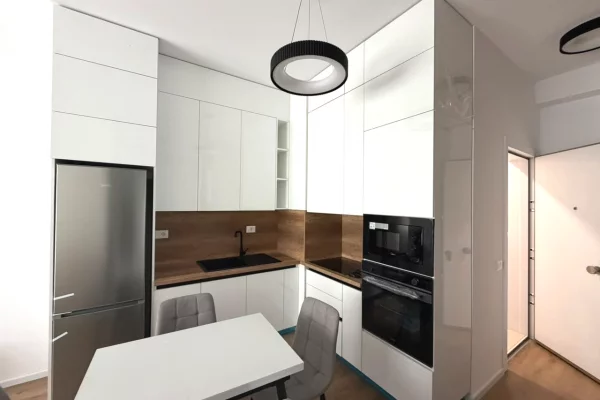 Shtepi me qera Apartament ne Tirane, 2+1, Mobilimi E mobiluar, Pagesa 50,000  Leke.