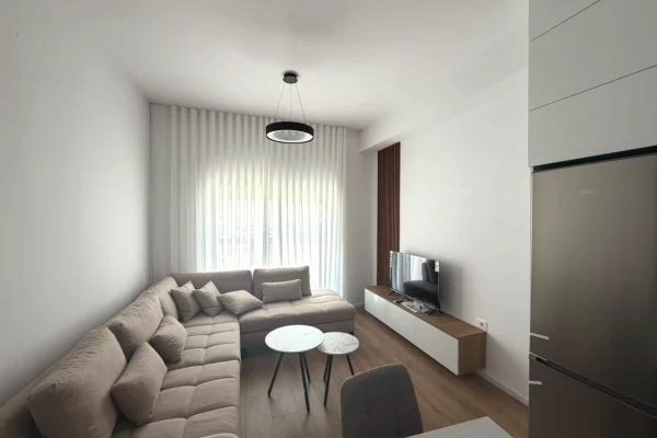 Apartament 2+1 me qera ne Tirane zona Ali Demi/Tregu Elektrik