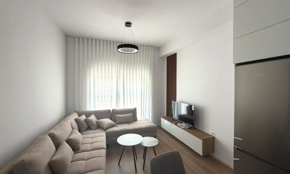 Shtepi me qera Apartament ne Tirane, 2+1, Mobilimi E mobiluar, Pagesa 50,000  Leke.