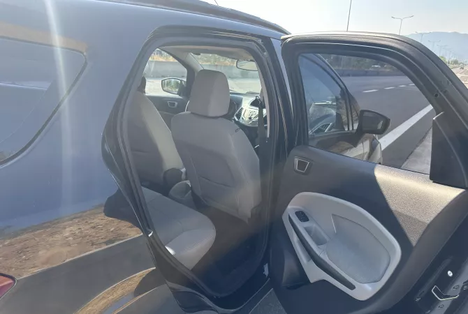 Auto in Vendita a Tirana, Ford, 2015 Benzine,Kambio Automatik Pagamento 7,000  Euro.