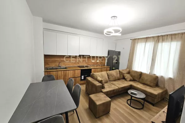 Shtepi me qera Apartament ne Tirane, 2+1, Mobilimi E mobiluar, Pagesa 650  Euro.