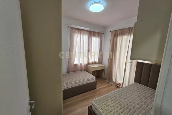 Shtepi me qera Apartament ne Tirane, 2+1, Mobilimi E mobiluar, Pagesa 650  Euro.